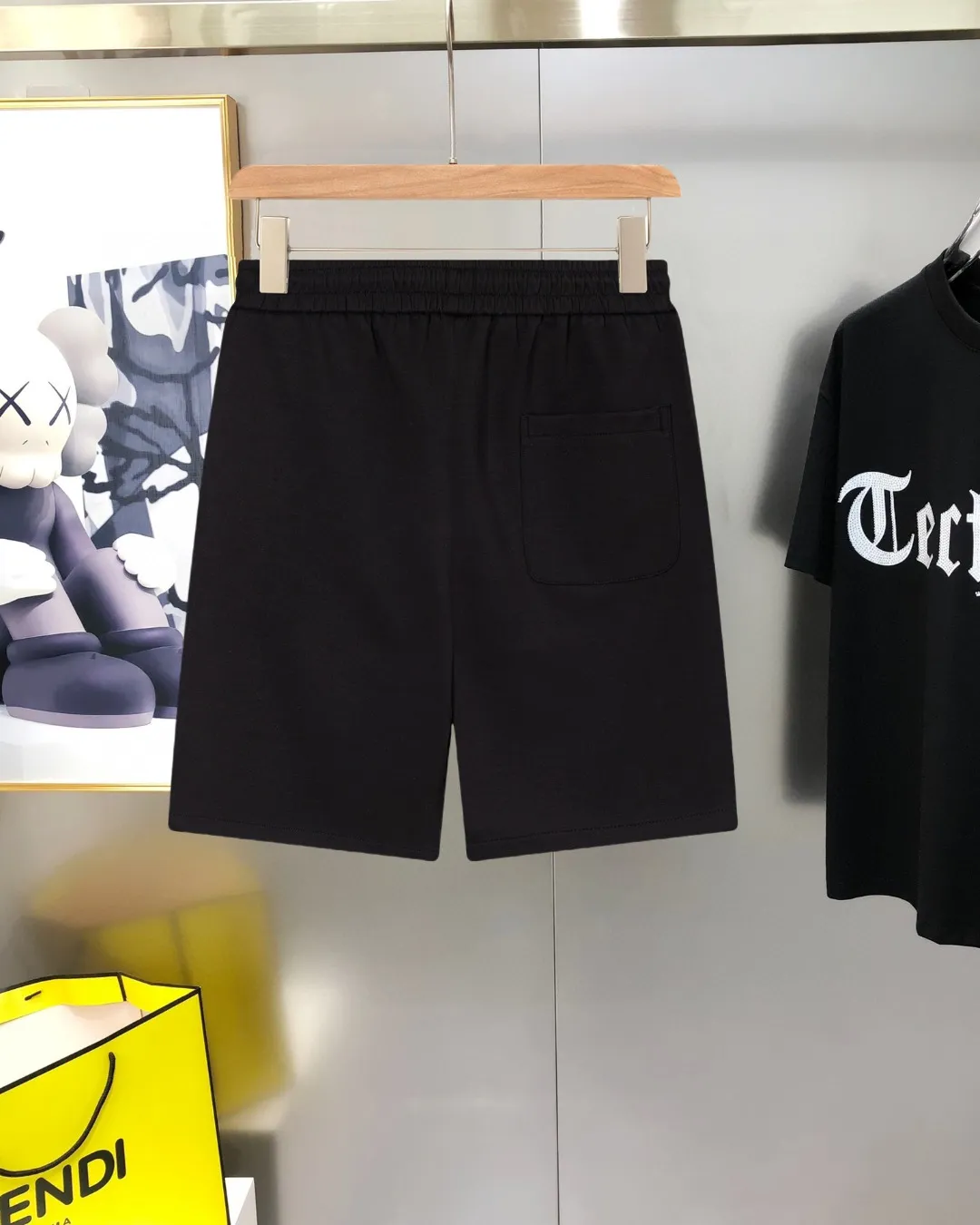 SSNew Arrival Same Style👫logo ， Same Style ， ！ * ， logo ！ ， ， ！ ， 、 、 ， ！ Breathable 。Versatile ， ， V ， ， Same Style！ Size：M-3XL